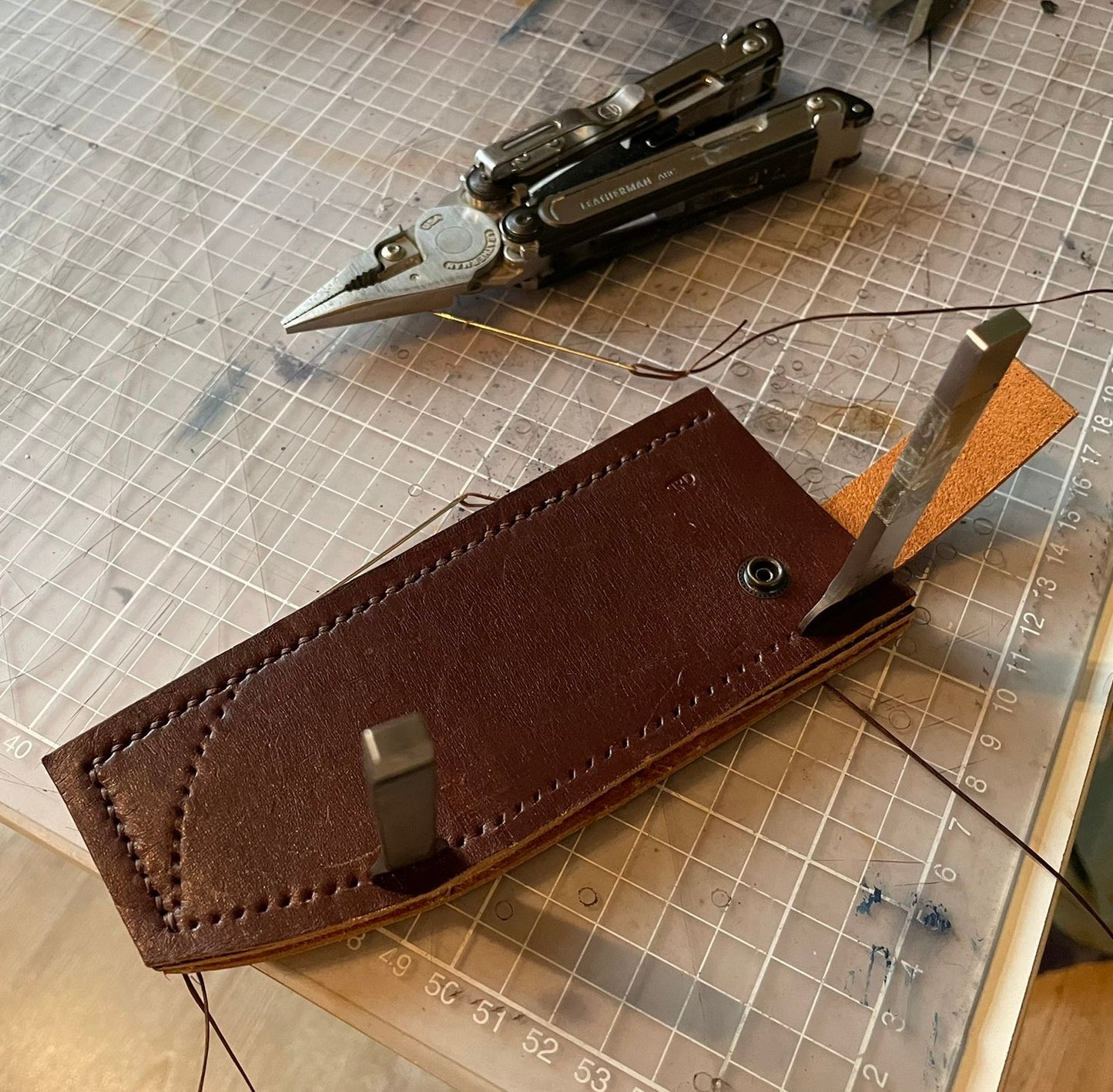 LEATHER KNIFE SHEATH MAKING COURSE