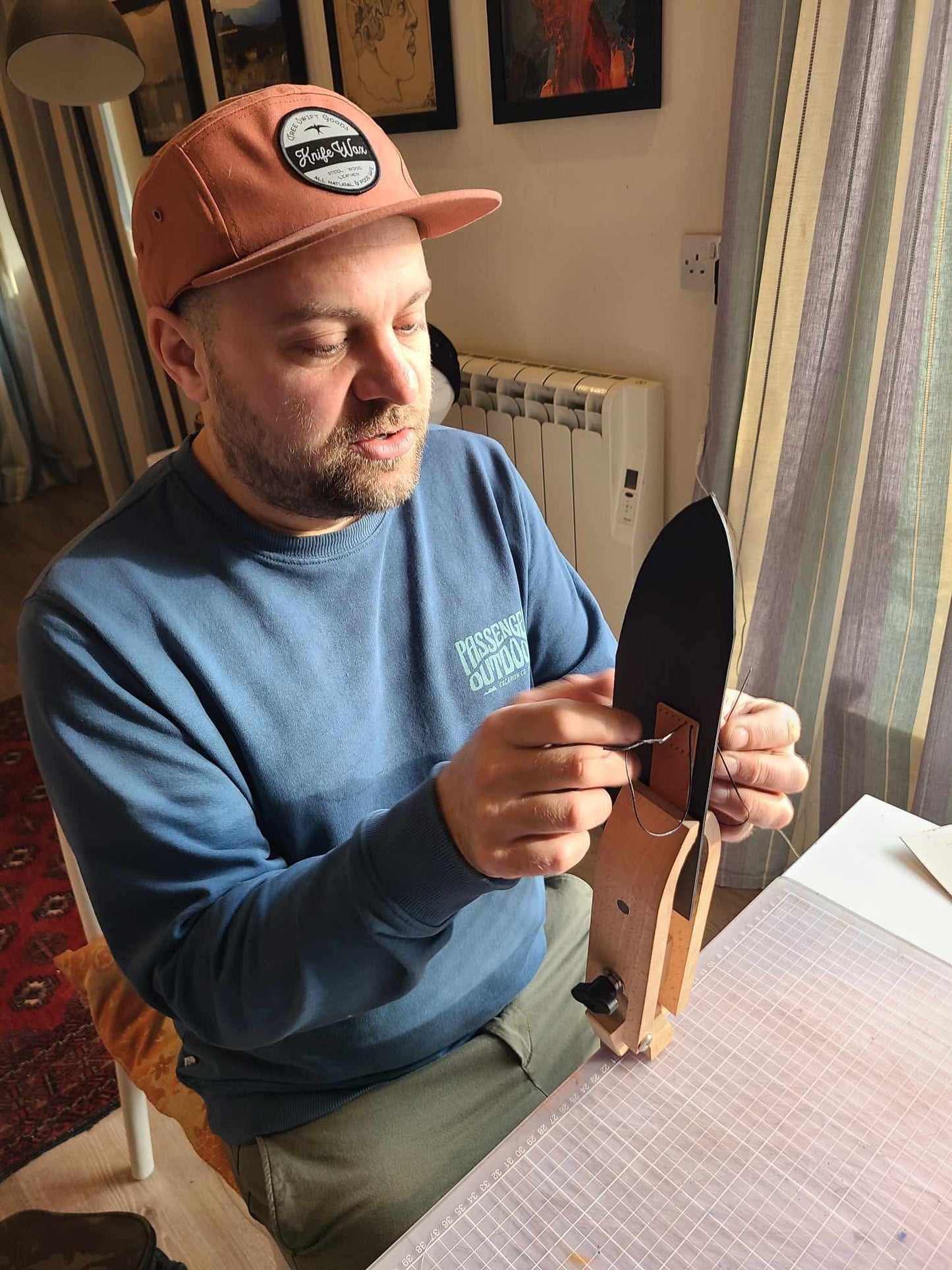 LEATHER KNIFE SHEATH MAKING COURSE